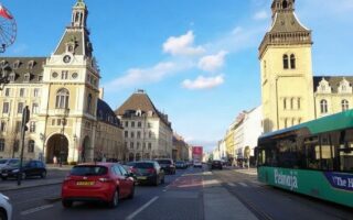 Pierwszy wyjazd, pierwsza przesiadka: jak ogarnąć kraj, gdzie komunikacja działa inaczej niż w Polsce